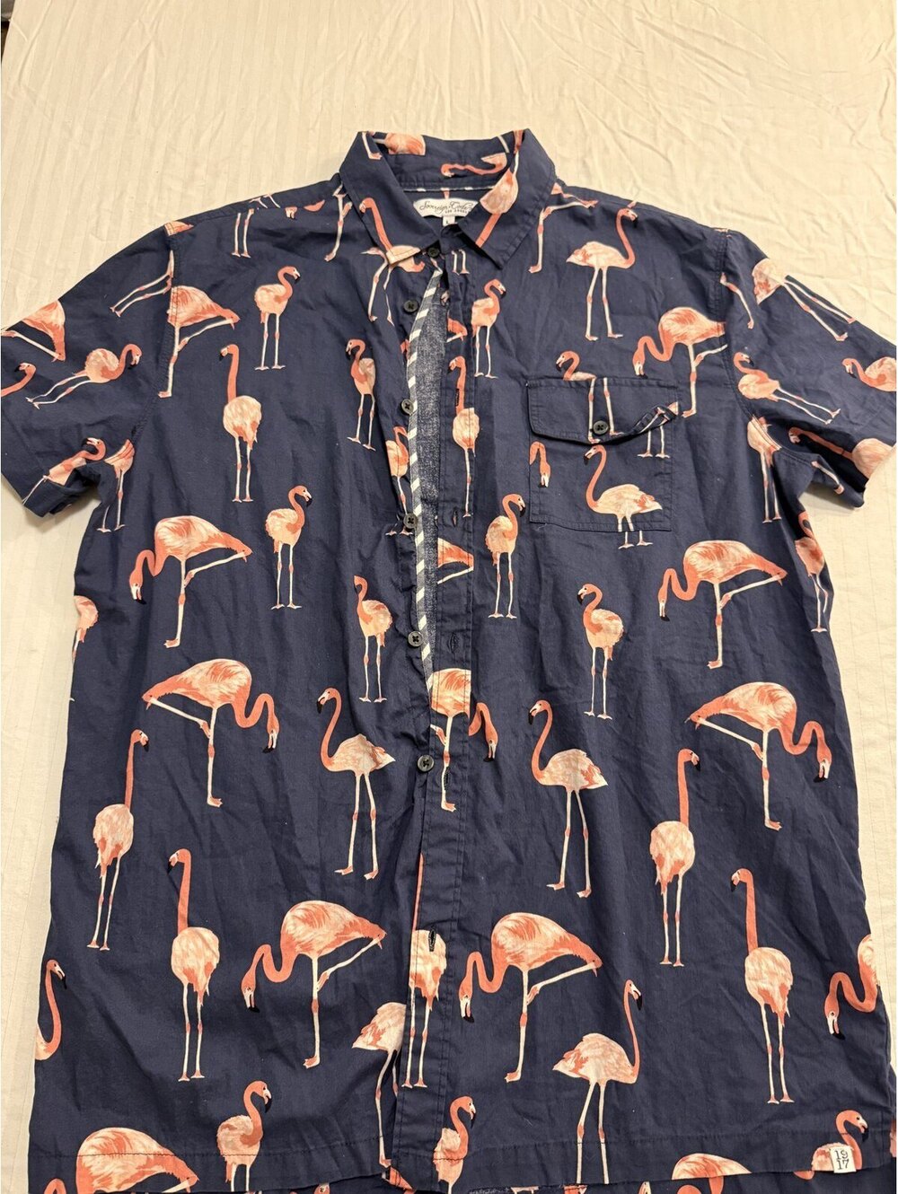 Sovereign Code Flamingo Print Short Sleeve Button Up Shirt Men's L Navy Pink